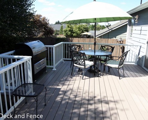 Azek deck with BBQ nook